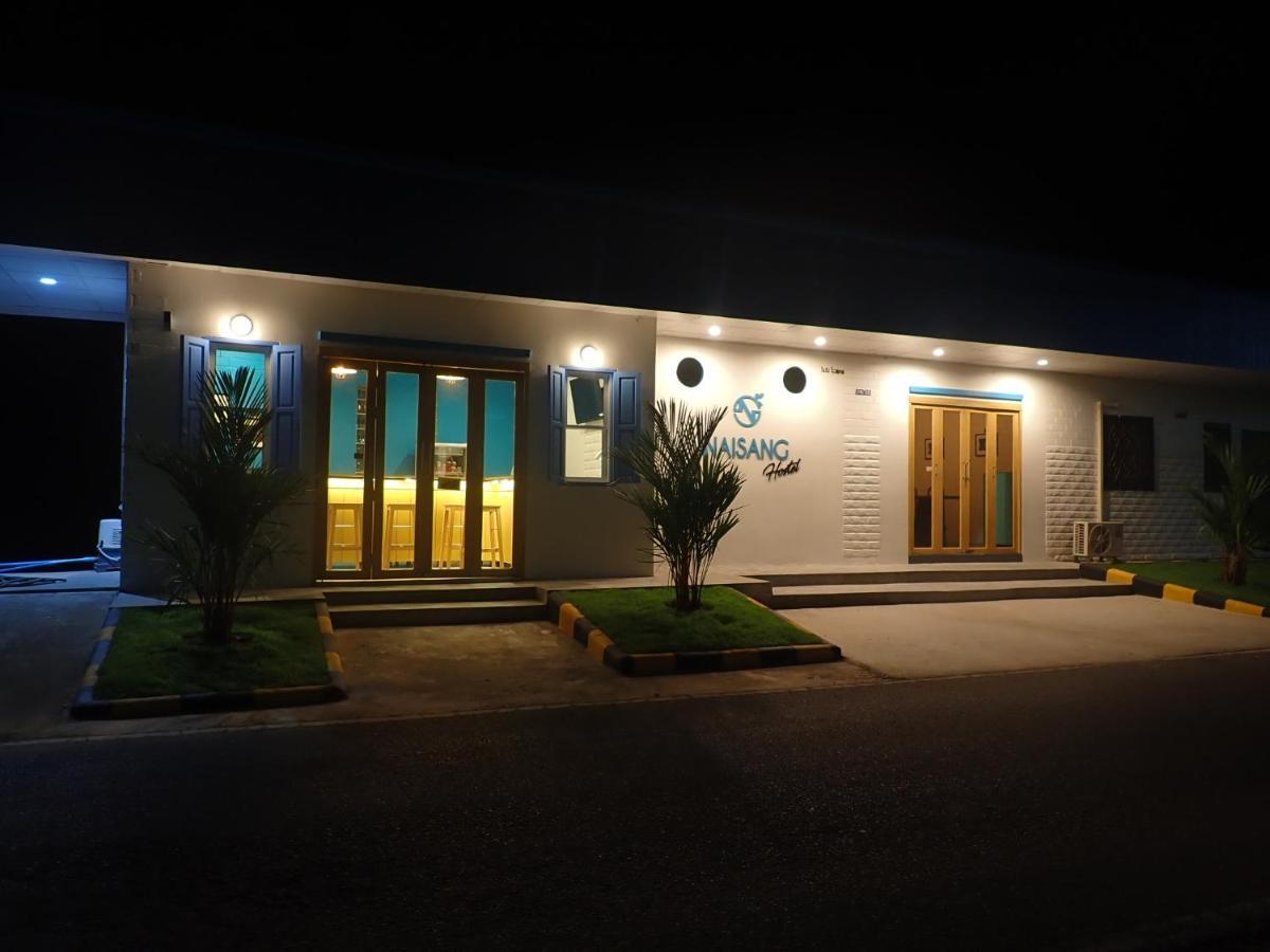 Naisang Hostel Chumphon Ngoại thất bức ảnh