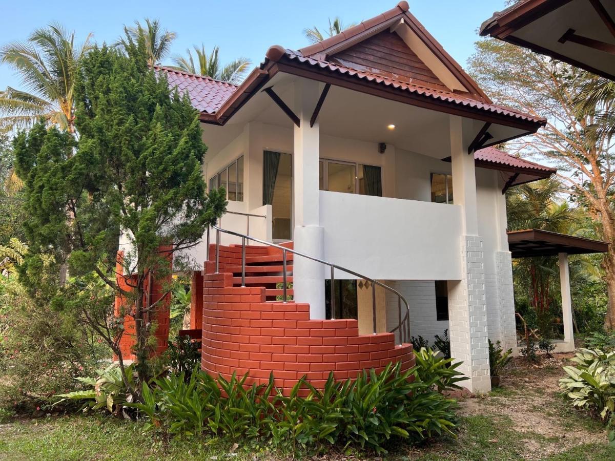 Naisang Hostel Chumphon Ngoại thất bức ảnh