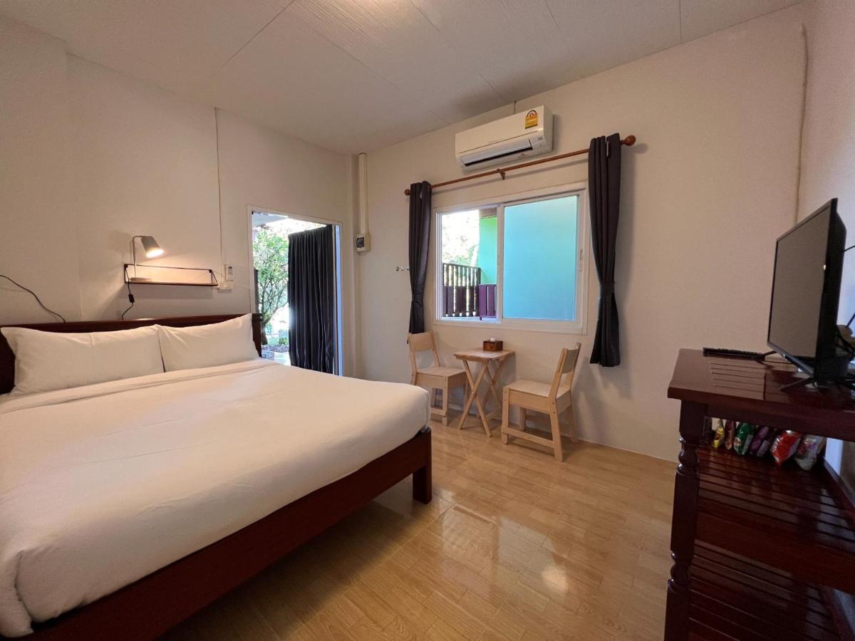 Naisang Hostel Chumphon Ngoại thất bức ảnh