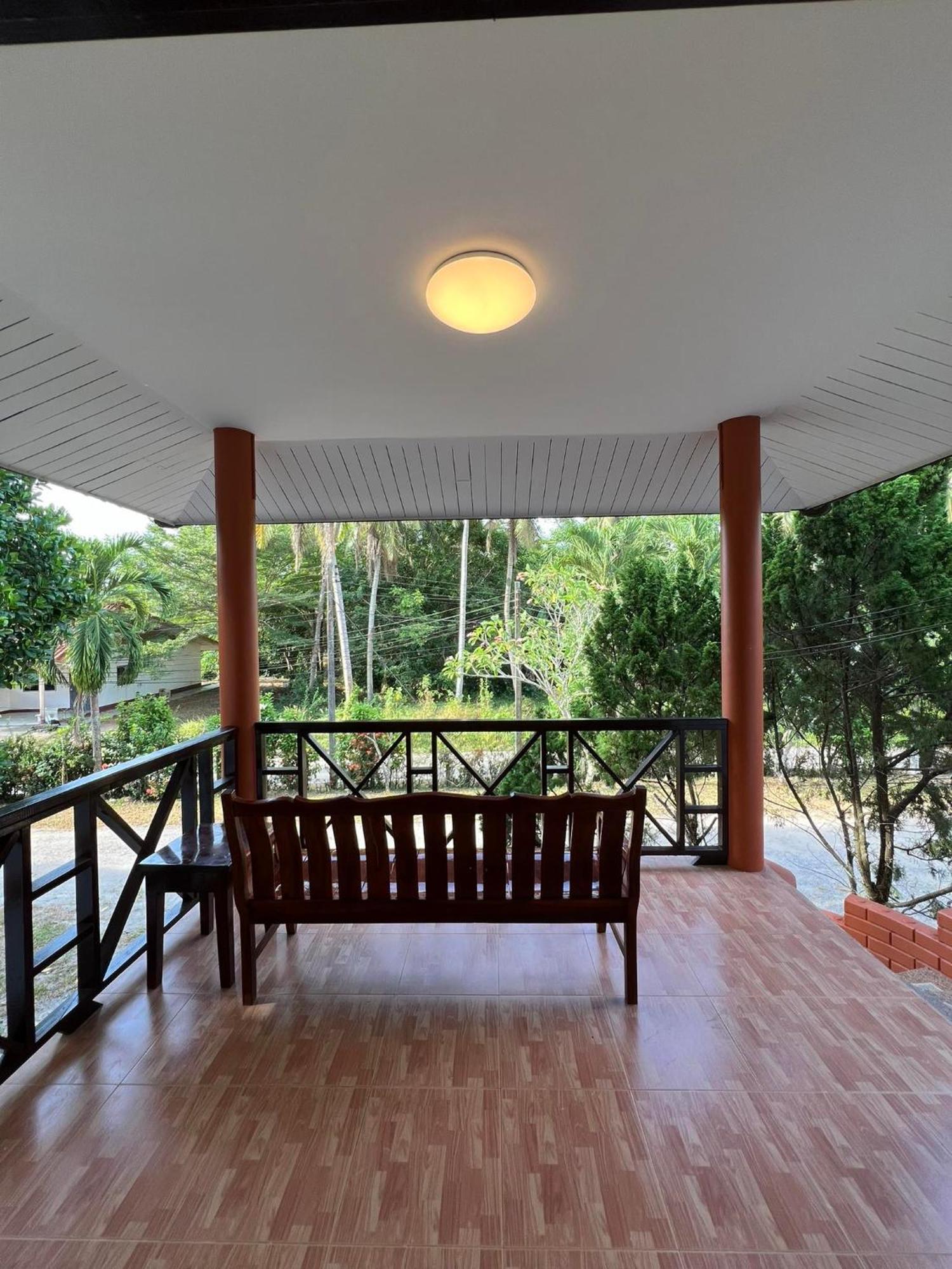 Naisang Hostel Chumphon Ngoại thất bức ảnh