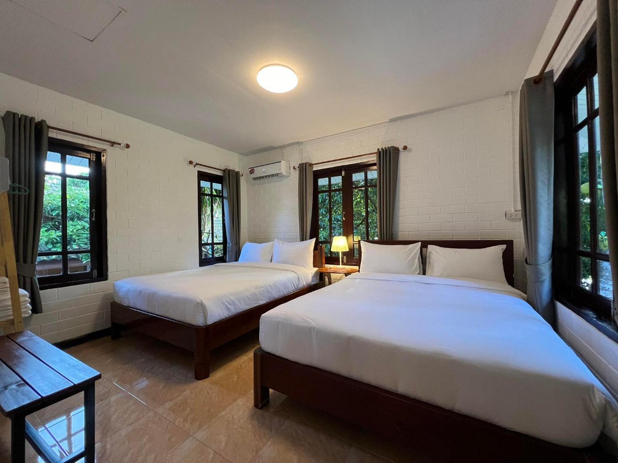 Naisang Hostel Chumphon Ngoại thất bức ảnh