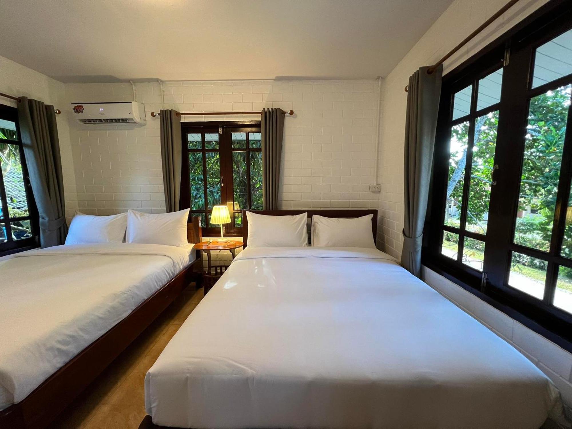 Naisang Hostel Chumphon Ngoại thất bức ảnh